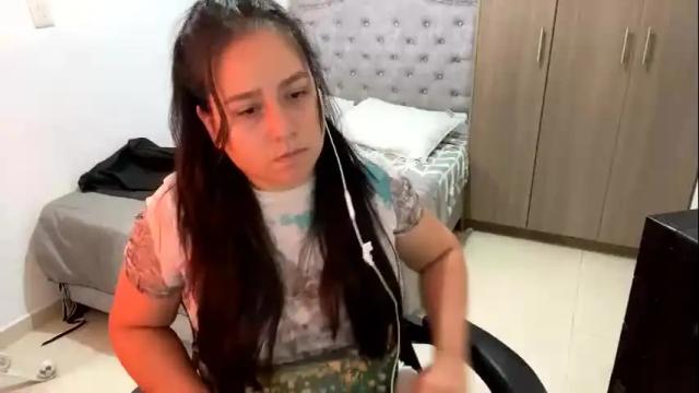 Image 11 of laura_d23 Stream on Chaturbate on 3 days ago