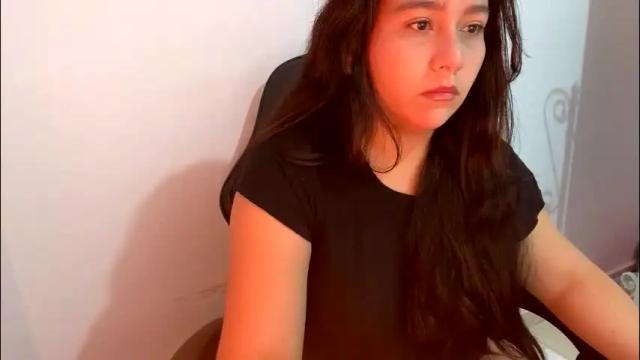 Image 11 of laura_d23 Stream on Chaturbate on 1 month ago
