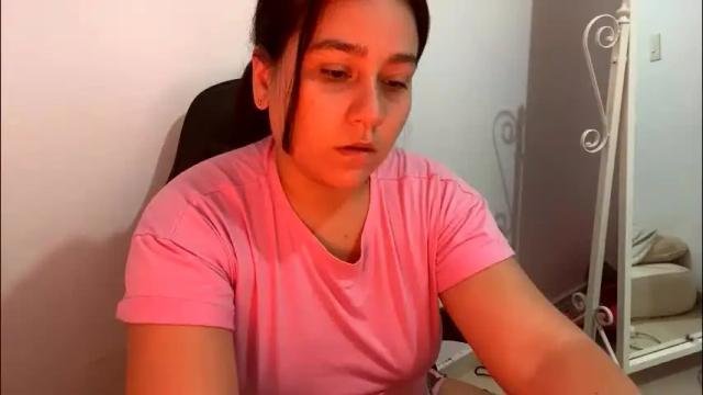 Image 4 of laura_d23 Stream on Chaturbate on 1 month ago