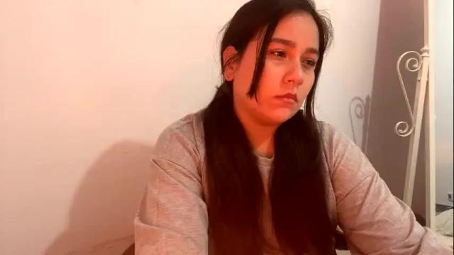 Image 2 of laura_d23 Stream on Chaturbate on 1 month ago