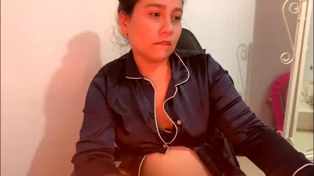 Image 10 of laura_d23 Stream on Chaturbate on 1 month ago