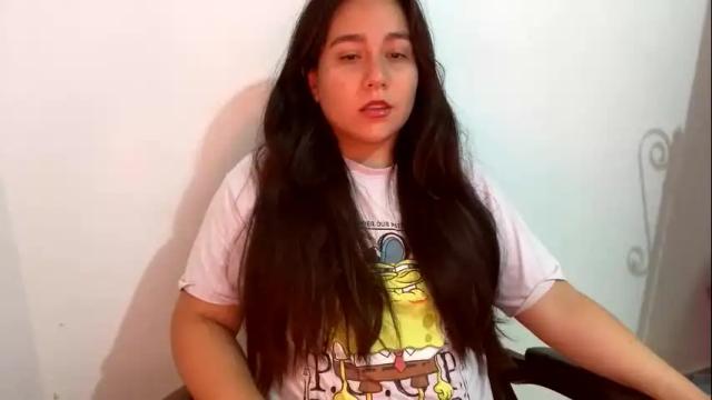 Image 2 of laura_d23 Stream on Chaturbate on 1 month ago