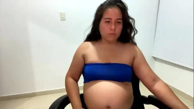 Image 6 of laura_d23 Stream on Chaturbate on 26 days ago
