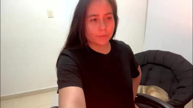 Thumbnail 1, laura_d23's Stream at Chaturbate, 1 month ago