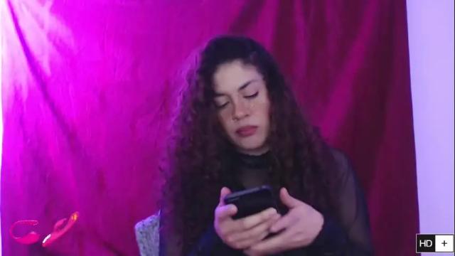 Image 2 of laura_fountain_ Stream on Chaturbate on 1 month ago