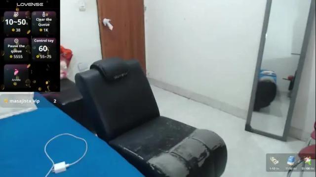 Image 12 of laura_foxx2379 Stream on Chaturbate on 1 month ago