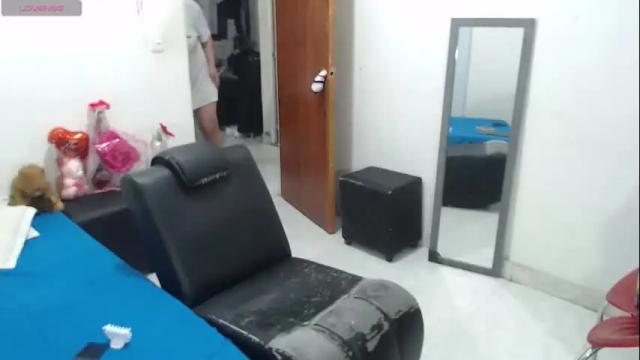 Thumbnail 1, laura_foxx2379's Stream at Chaturbate, 3 hours ago