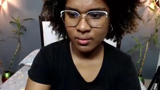 Image 6 of laura_lopez18 Stream on Chaturbate on 17 months ago