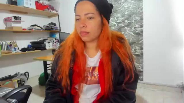 Image 3 of laura_marlyn Stream on Chaturbate on 8 months ago