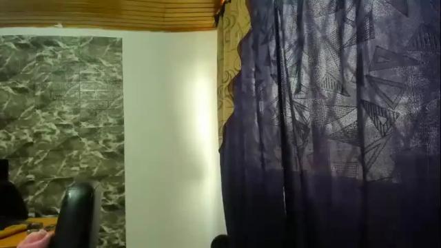 Image 4 of laura_marlyn Stream on Chaturbate on 8 months ago