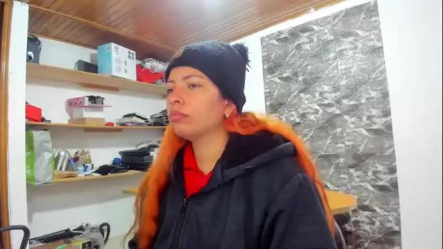 Image 7 of laura_marlyn Stream on Chaturbate on 8 months ago