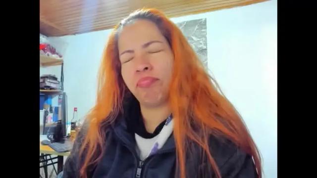 Image 2 of laura_marlyn Stream on Chaturbate on 8 months ago