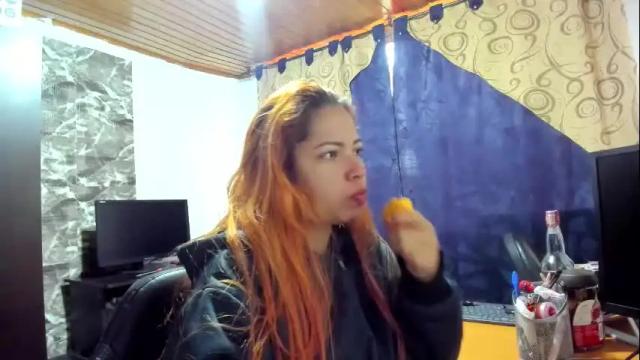 Image 12 of laura_marlyn Stream on Chaturbate on 8 months ago