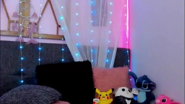 Image 2 of laura_olssen Stream on Chaturbate on 1 month ago