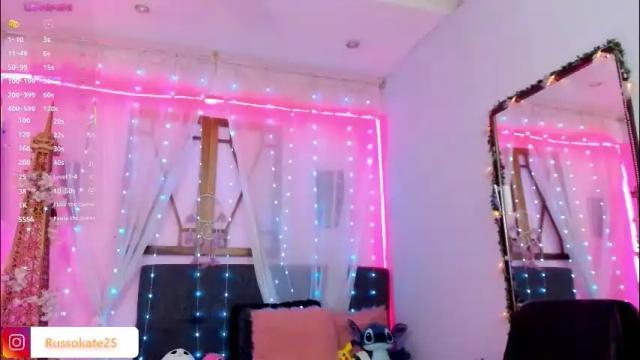 Image 4 of laura_olssen Stream on Chaturbate on 1 month ago