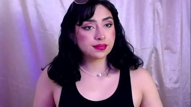 Image 10 of laura_pink01 Stream on Chaturbate on 1 month ago