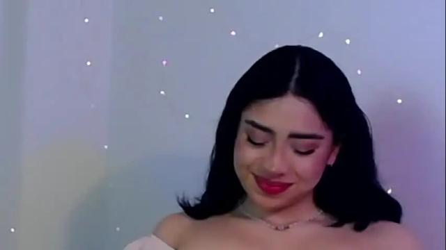 Image 3 of laura_pink01 Stream on Chaturbate on 8 months ago