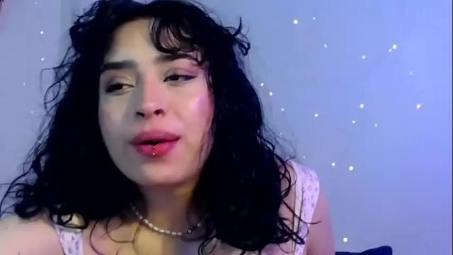 Image 10 of laura_pink01 Stream on Chaturbate on 1 month ago