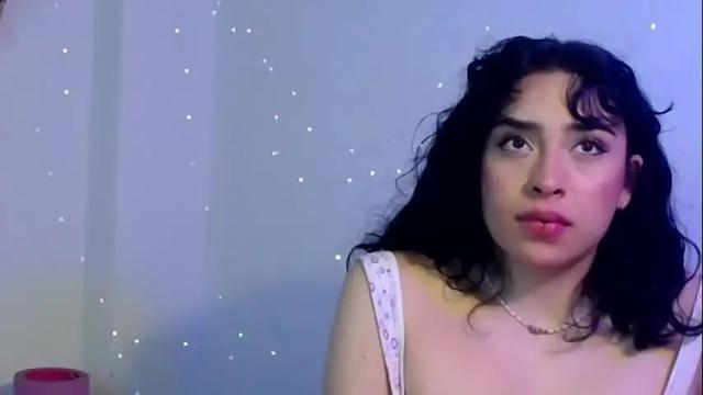 Image 12 of laura_pink01 Stream on Chaturbate on 1 month ago