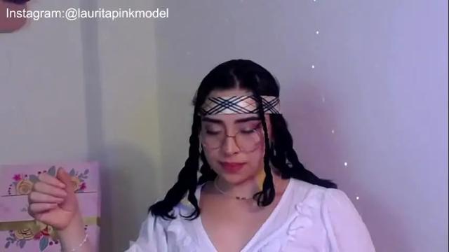 Image 3 of laura_pink01 Stream on Chaturbate on 27 days ago