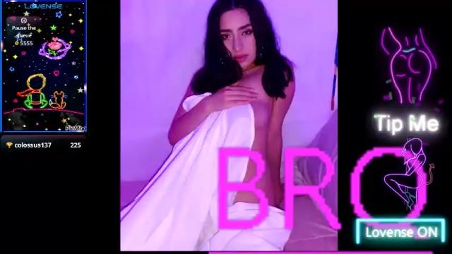 Image 11 of laura_pink01 Stream on Chaturbate on 2 months ago