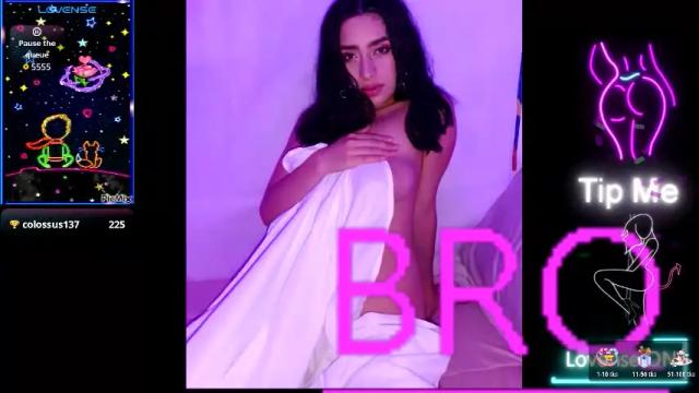 Image 12 of laura_pink01 Stream on Chaturbate on 2 months ago