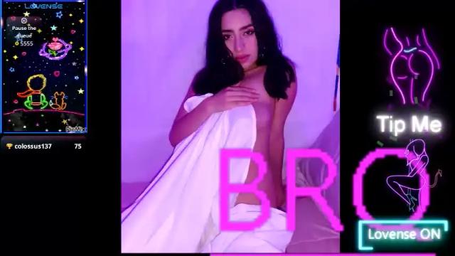 Image 4 of laura_pink01 Stream on Chaturbate on 2 months ago