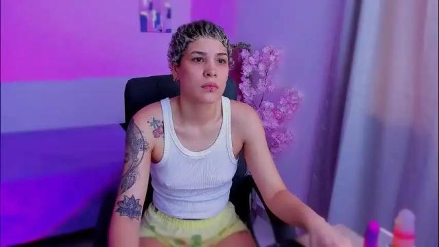 Thumbnail 1, laura_r23's Stream at Chaturbate, 1 month ago