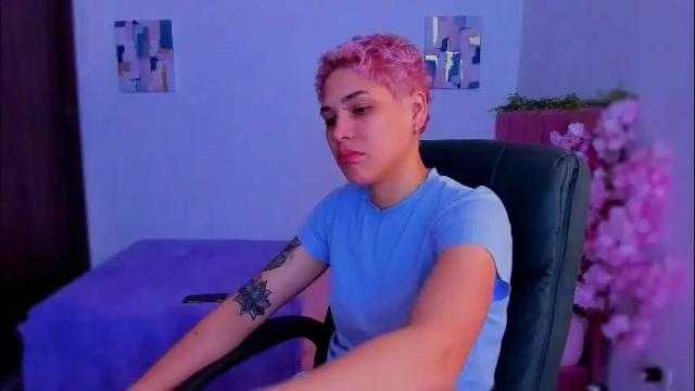 Image 6 of laura_r23 Stream on Chaturbate on 1 month ago