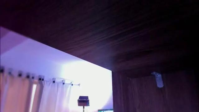 Image 7 of laura_r23 Stream on Chaturbate on 27 days ago