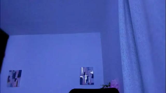 Image 10 of laura_r23 Stream on Chaturbate on 22 days ago