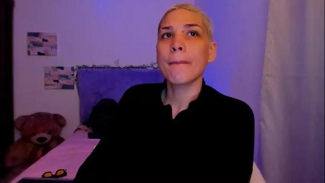 Image 11 of laura_r23 Stream on Chaturbate on 10 days ago