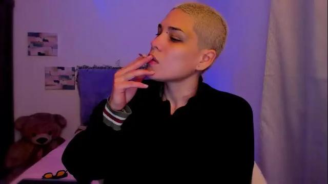 Image 12 of laura_r23 Stream on Chaturbate on 10 days ago