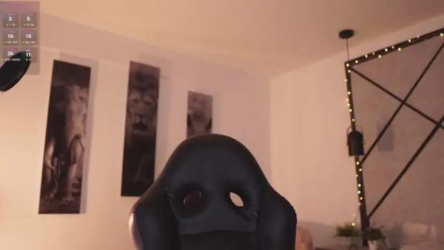 Image 2 of laura_roldan Stream on Chaturbate on 18 months ago