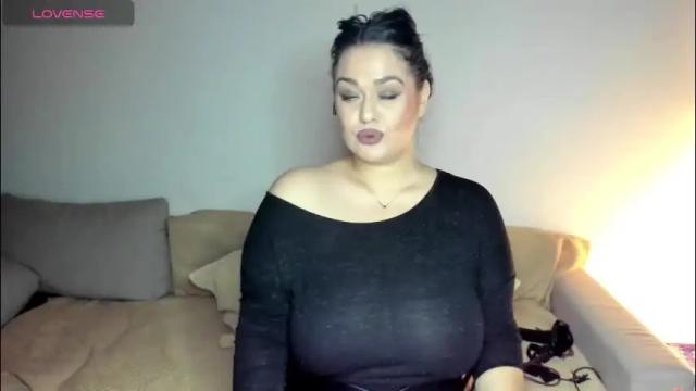 Thumbnail 1, laura_sinner's Stream at Chaturbate, 2 months ago