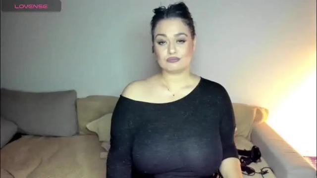 Thumbnail 3, laura_sinner's Stream at Chaturbate, 2 months ago