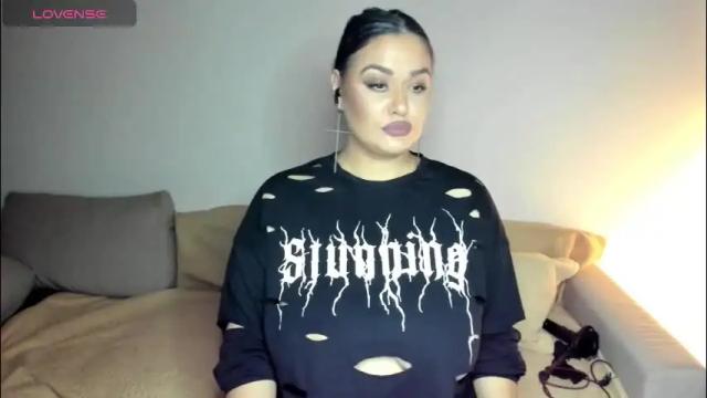 Thumbnail 1, laura_sinner's Stream at Chaturbate, 2 months ago