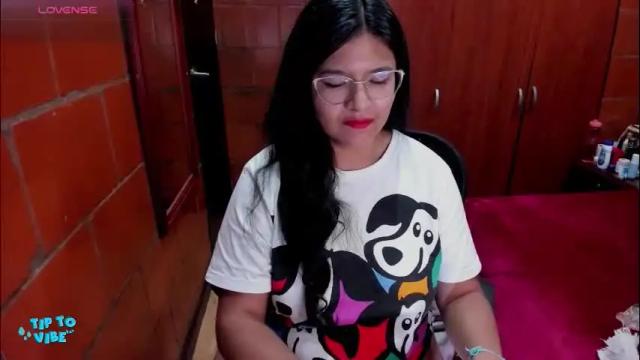 Thumbnail 2, laura_smith0's Stream at Chaturbate, 2 months ago