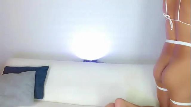 Image 2 of laura_sweet7 Stream on Chaturbate on 1 month ago