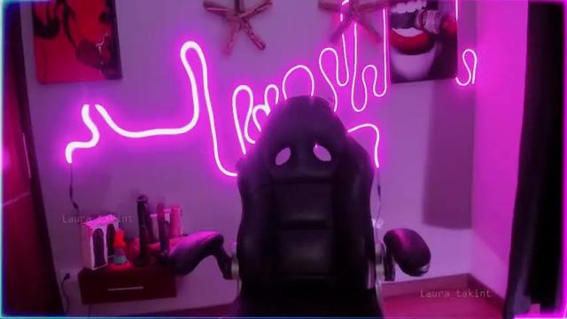 Image 7 of laura_takint Stream on Chaturbate on 16 months ago