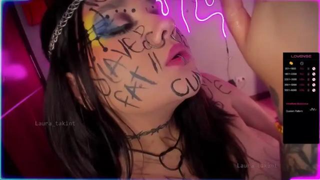 Image 12 of laura_takint Stream on Chaturbate on 15 months ago