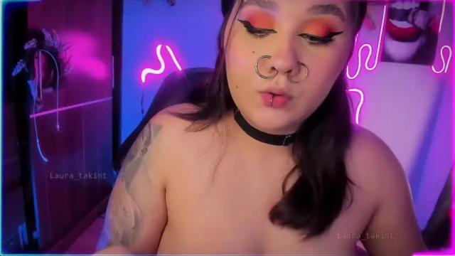 Image 2 of laura_takint Stream on Chaturbate on 15 months ago