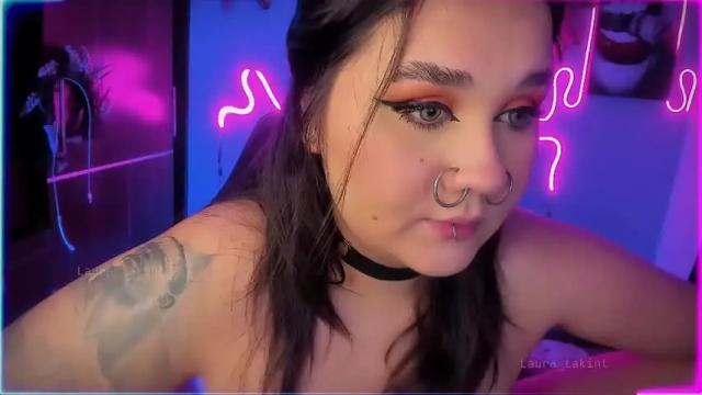 Image 3 of laura_takint Stream on Chaturbate on 15 months ago