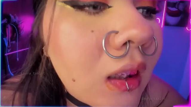 Image 7 of laura_takint Stream on Chaturbate on 15 months ago