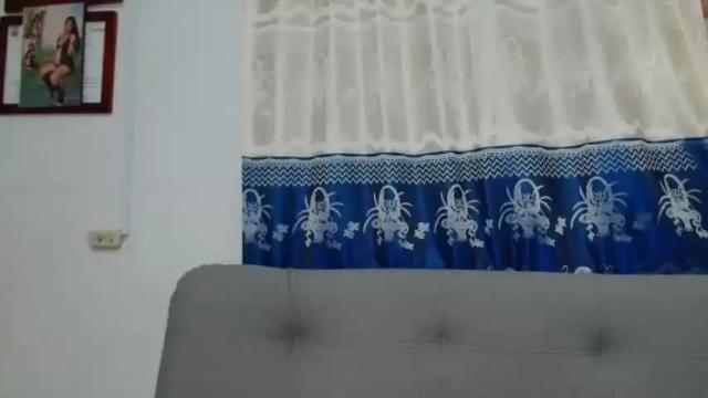 Image 8 of lauracb_ Stream on Chaturbate on 14 months ago