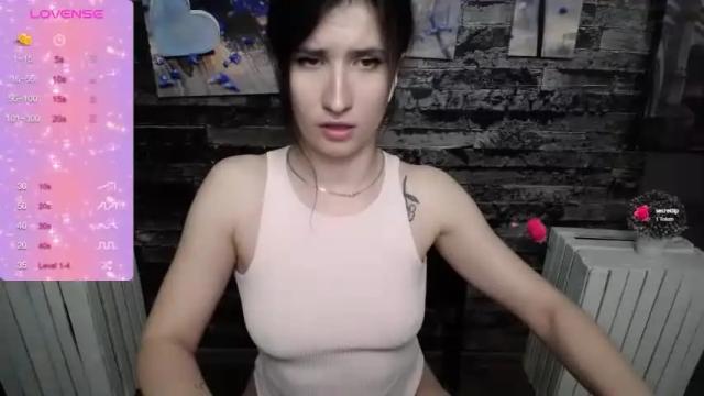 Image 3 of lauradre_ Stream on Chaturbate on 14 months ago