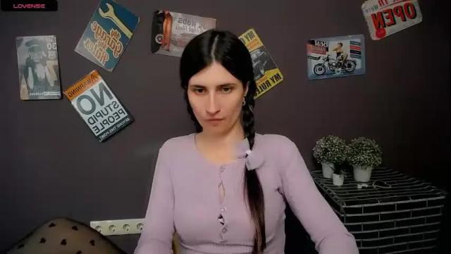 Image 11 of lauradre_ Stream on Chaturbate on 2 months ago