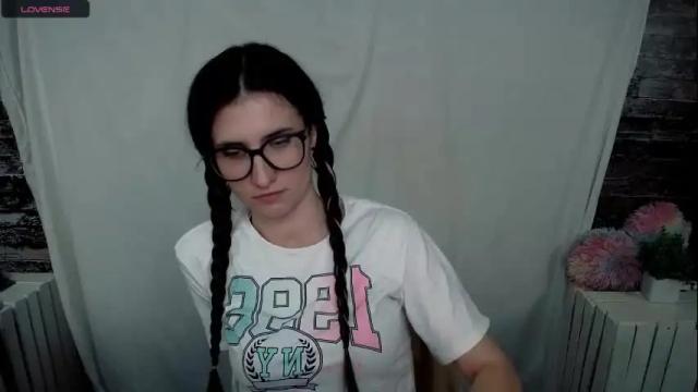 Thumbnail 3, lauradre_'s Stream at Chaturbate, 1 month ago