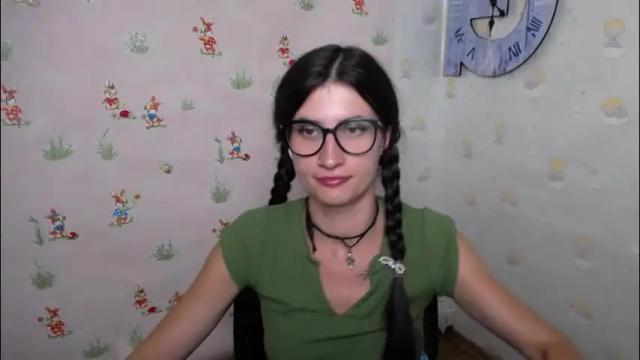 Image 3 of lauradre_ Stream on Chaturbate on 3 months ago