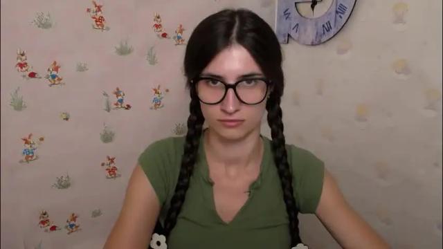 Image 12 of lauradre_ Stream on Chaturbate on 2 months ago
